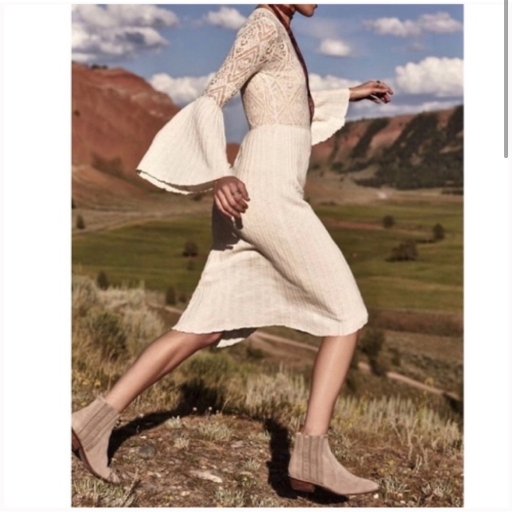 Anthropologie Floreat Serena Cream Sweater Dress. Size M.